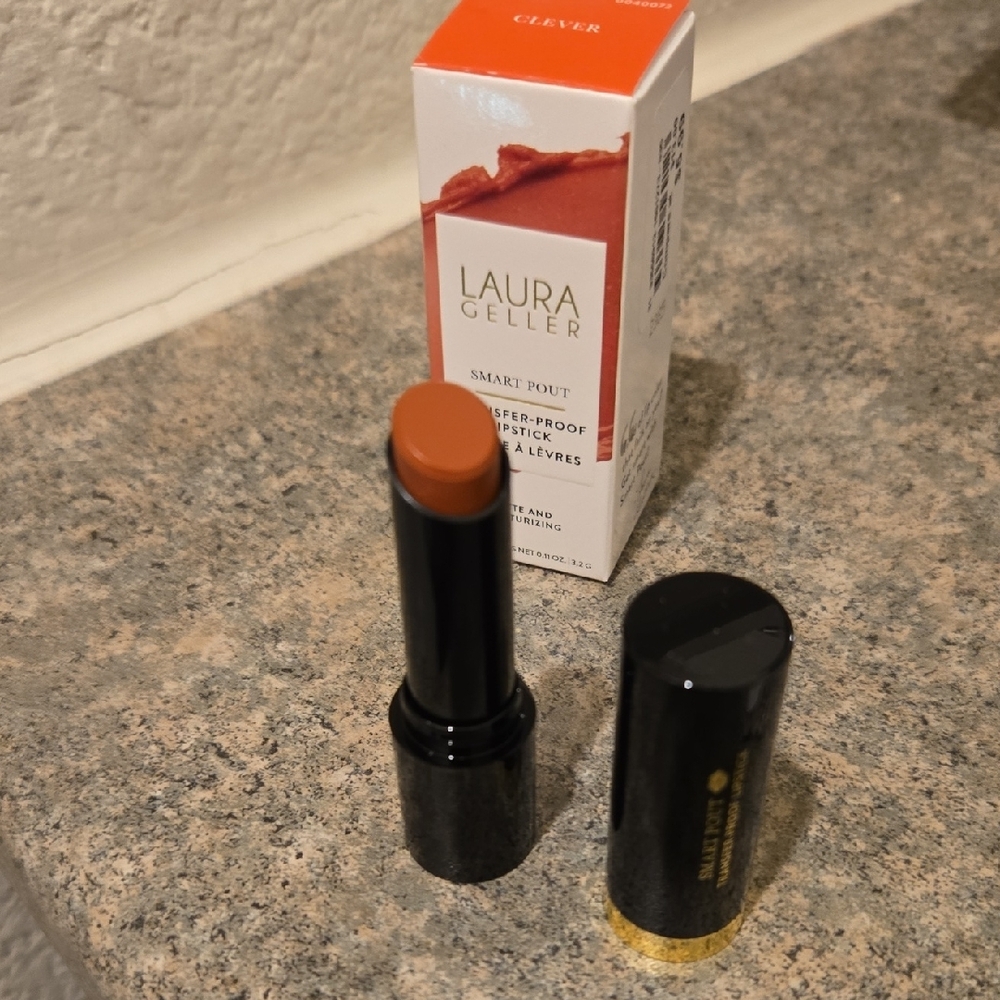 Laura Geller Clever Lipstick - Vibrant Red New - Picture 3 of 3